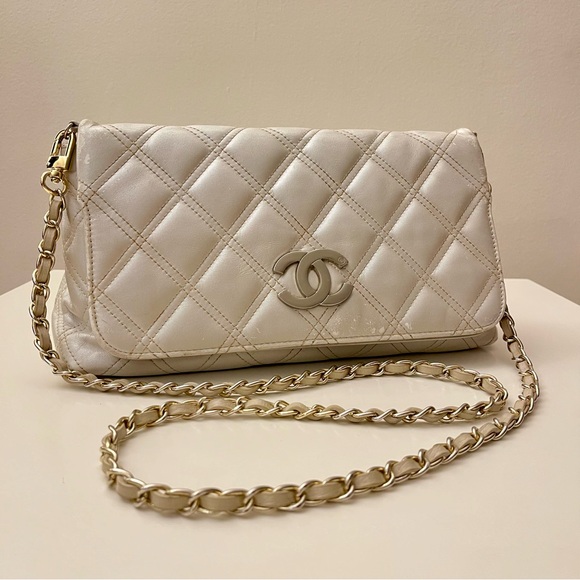 Vintage Chanel Quilted Leather Flap Bag - Light Grey - Picture 13 of 13